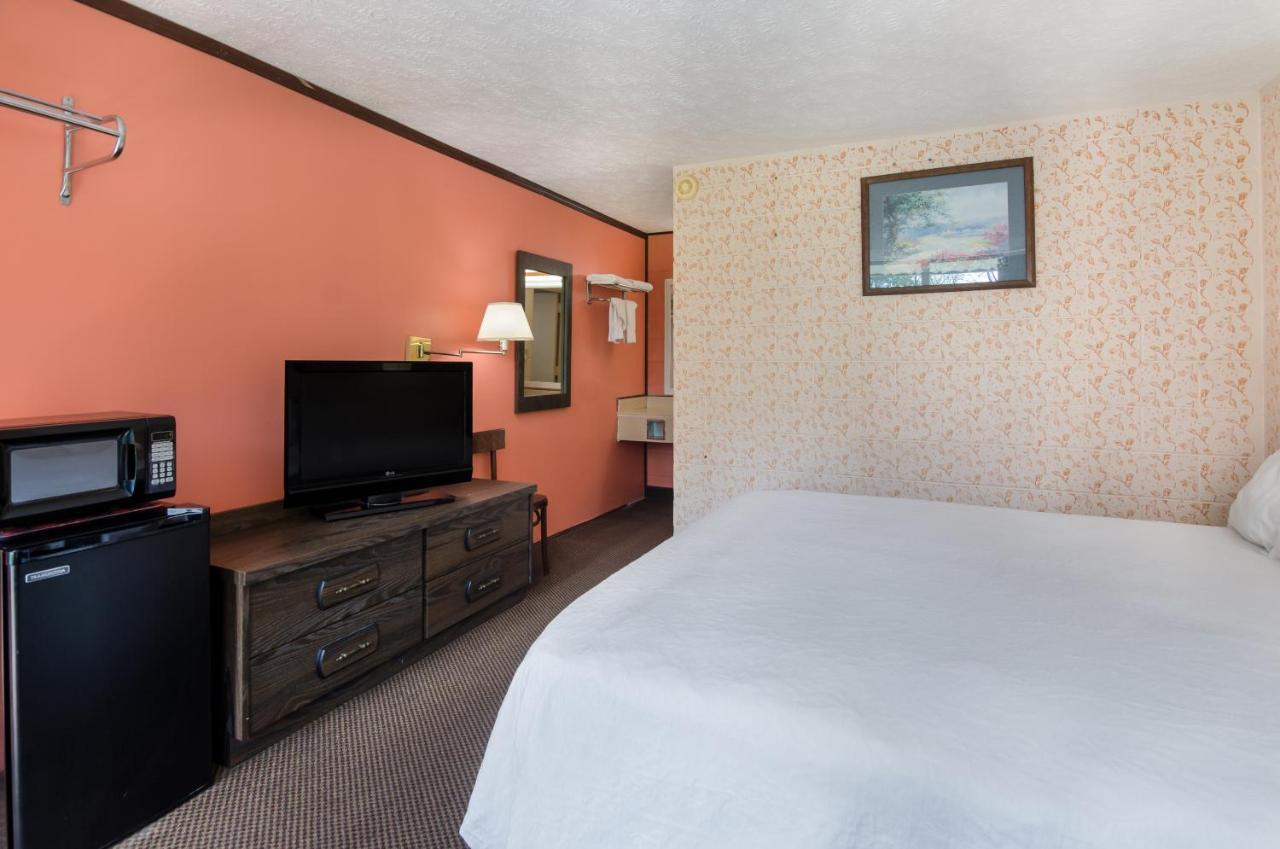 Americas Best Value Inn Wytheville Exterior foto