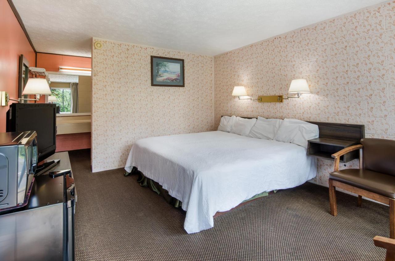 Americas Best Value Inn Wytheville Exterior foto